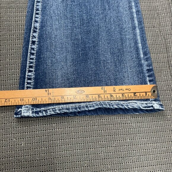 Sky Womens Size 15/16 Blue Super Soft Flare Jeans Denim Embroidered Pockets - Picture 14 of 15